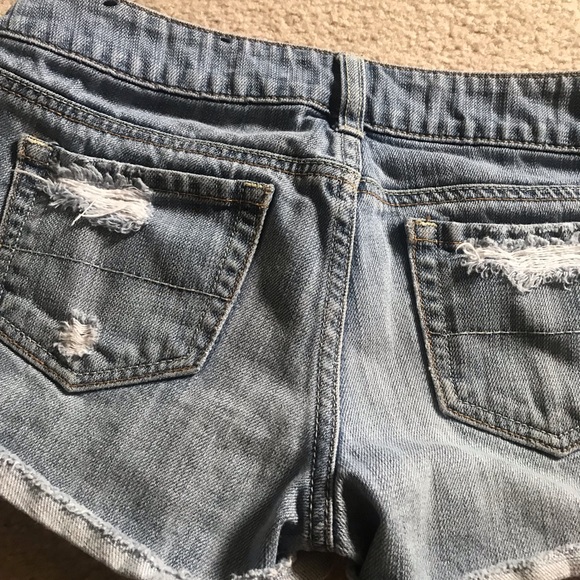Distressed Jean Shorts - Picture 5 of 8